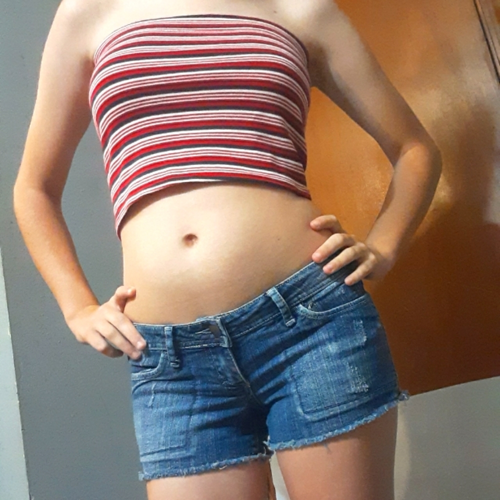 🌺 Stripped Tube Top